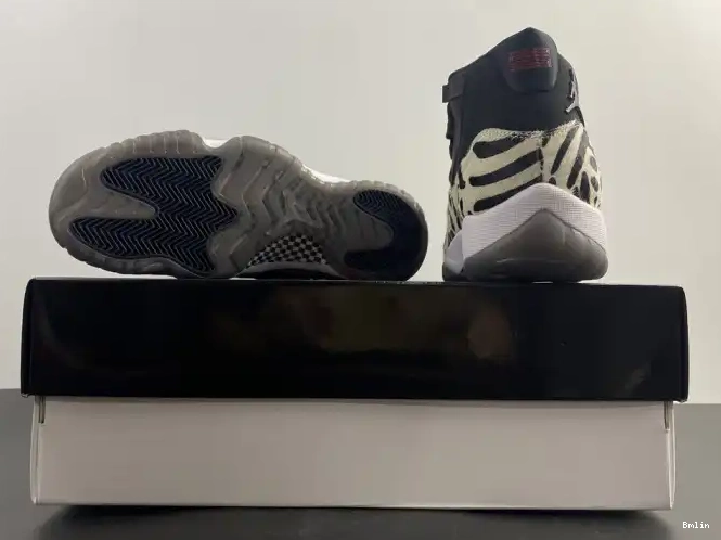 Bmlin shoes AR0715-010 AIR JORDAN ANIMAL 11 INSTINCT 0530